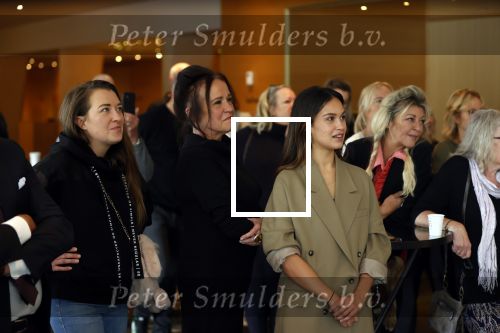Amsterdam 5 november 2021
Slaan van Munt Herman Brood ivm 75e verjaardag. Zijn vrouw Xandra en dochters Holly Lola en Brenda  zijn natuurlijk aanwezig.