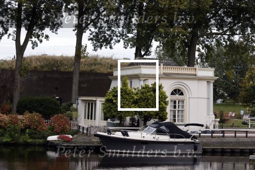 Weesp 26 oktober 2021
Intercruiser van interboat bij de brug in Weesp