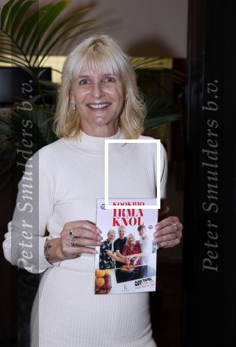 Hilversum 20 oktober 2021
Boek presentatie Irma Knol met haar zoons Milan Knol Enzo Knol en Sjen Knol