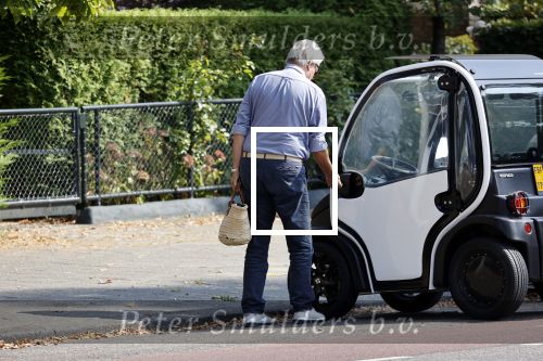 Amsterdam 9 septmber 2021
Jeroen Krabbe gaat met zijn Biro naar zijn zoon Martijn Krabbe