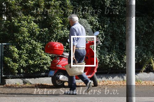 Amsterdam 9 septmber 2021
Jeroen Krabbe gaat met zijn Biro naar zijn zoon Martijn Krabbe