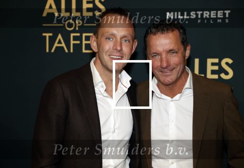 Amsterdam 1 november 2021
Premiere alles op tafel in het deLamar theater.