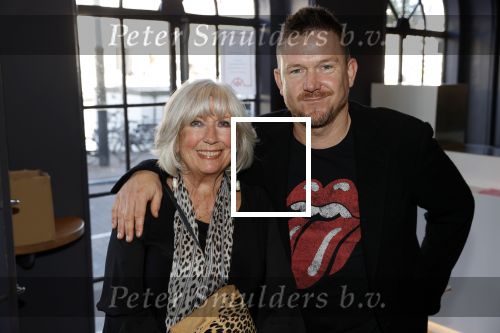 Amsterdam 24 oktober 2021
Willeke Alberti krijgt de blijvend applaus prijs in de kleine  Komedie. Zoon Johnny de Mol is ook aanwezig.