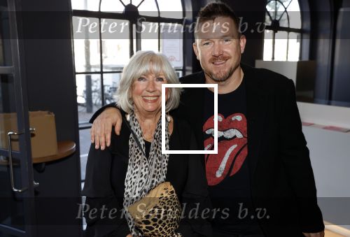 Amsterdam 24 oktober 2021
Willeke Alberti krijgt de blijvend applaus prijs in de kleine  Komedie. Zoon Johnny de Mol is ook aanwezig.