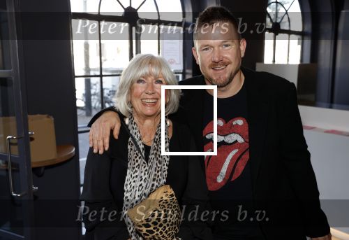 Amsterdam 24 oktober 2021
Willeke Alberti krijgt de blijvend applaus prijs in de kleine  Komedie. Zoon Johnny de Mol is ook aanwezig.