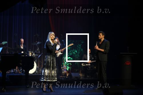Amsterdam 24 oktober 2021
Willeke Alberti krijgt de blijvend applaus prijs in de kleine  Komedie. Zoon Johnny de Mol is ook aanwezig. Joke de Kruijff