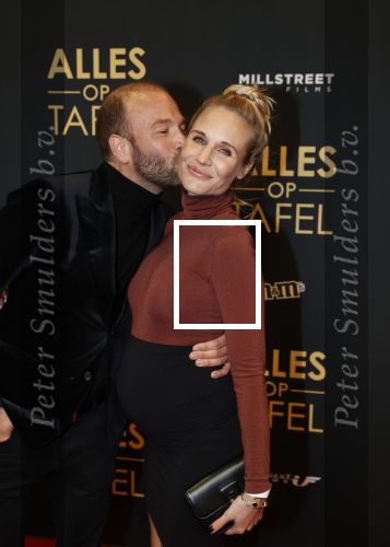 Amsterdam 1 november 2021
Premiere alles op tafel in het deLamar theater.
Kimberley Klaver zwanger met partner Michel v d Bergh