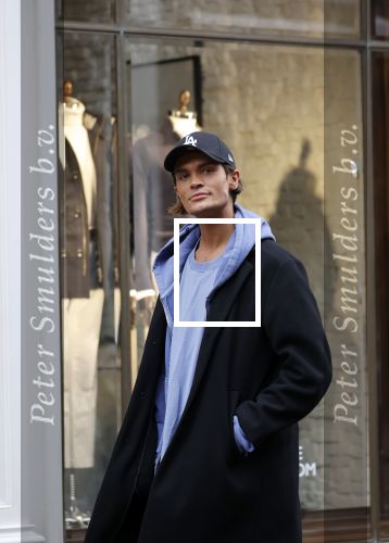 Amsterdam 27 oktober 2021
Koen Kardashian bellend op de pc hooftstraat