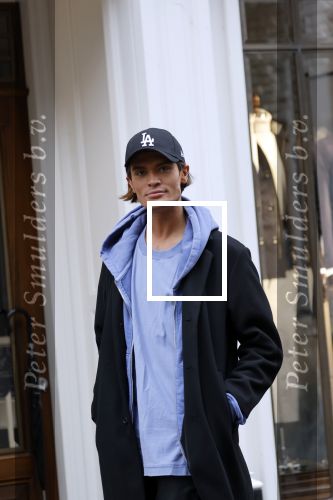 Amsterdam 27 oktober 2021
Koen Kardashian bellend op de pc hooftstraat