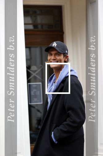 Amsterdam 27 oktober 2021
Koen Kardashian bellend op de pc hooftstraat
