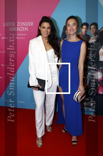 Amsterdam 11 oktober 2021
Premiere liefde zonder grenzen in Tuschinski.
Lisa Michels met een vriendin