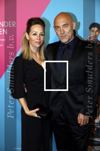 Amsterdam 11 oktober 2021
Premiere Liefde zonder grenzenin Tuschinski 
Loek Peters met partner