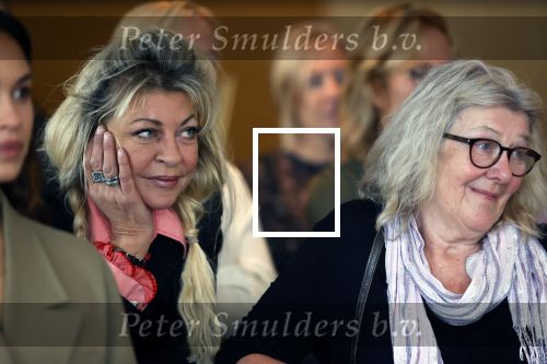 Amsterdam 5 november 2021
Slaan van Munt Herman Brood ivm 75e verjaardag. Zijn vrouw Xandra en dochters Holly Lola en Brenda  zijn natuurlijk aanwezig. Manuela Kemp