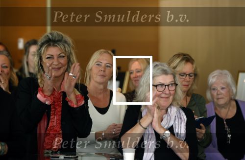 Amsterdam 5 november 2021
Slaan van Munt Herman Brood ivm 75e verjaardag. Zijn vrouw Xandra en dochters Holly Lola en Brenda  zijn natuurlijk aanwezig.