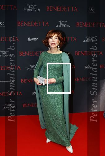 Amsterdam 12 oktober 2021
Premiere Benedetta  in Tuschinski. paul Verhoeven is de regisseur. Marijke Helwegen