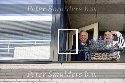 Noordwijk 28 oktober 2021
Martien meiland en Timon Moll op het balkon van het appartement van Montana Meiland
