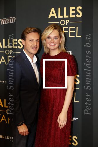 Amsterdam 1 november 2021
Premiere alles op tafel in het deLamar theater.
Familie Meiland Martien Meiland Erica meiland Maxime Meiland met partner Leroy en Montana Meiland met partner Dirk