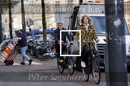 Amsterdam 13 november 2021
Mieke v d Weij en haar man Sijbolt Noorda gaan naar het concertgebouw