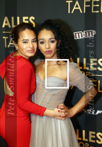 Amsterdam 1 november 2021
Premiere alles op tafel in het deLamar theater.
Noura El Koussour en ....