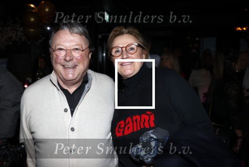 Amsterdam 15 november 2021
Boekpresentatie van Dries Roelvink bij restaurant La Brochette. Oger Lusink met zijn vrouw