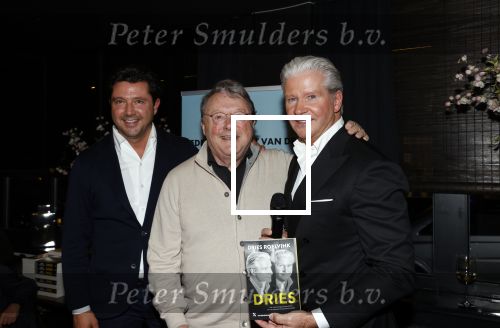Amsterdam 15 november 2021
Boekpresentatie van Dries Roelvink bij restaurant La Brochette. Oger Lusink en zijn zoon Sander Lusink