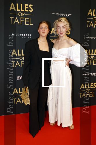 Amsterdam 1 november 2021
Premiere alles op tafel in het deLamar theater.