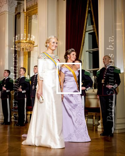 OSLO november 2021
Staatsbezoek Koning Willem Alexander en koningin Maxima aan Noorwegen. kroonprinses Mette-Marit , koningin Sonja, koning Harald en porinses Martha Louise zijn aanwezig