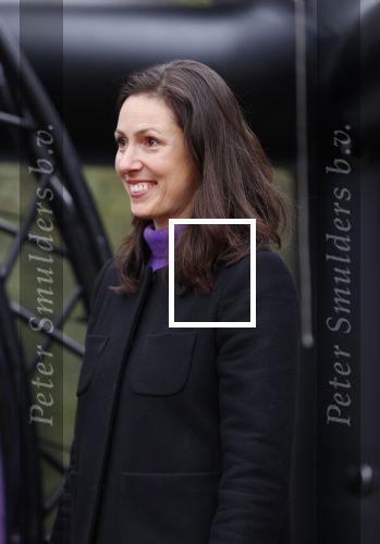 Alphen aan de Rijn 10 november 2021
Prinses Irene opent de Nationale Boomfeestdag. Samen met haar zoon prins Carlos, haar dochter prinses Margarita, schoondochter Viktoria en kleinkinderen plantte ze een Levensboom (een populier) in haar eigen Prinses IreneBos. Sterre Koning trad op .