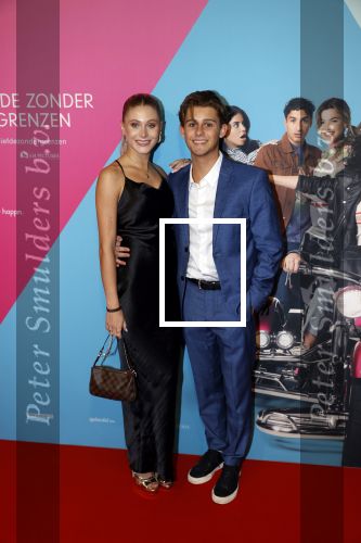 Amsterdam 11 oktober 2021
Premiere Liefde zonder grenzenin Tuschinski 
Quinty Mirjam de Vries met Dario de Vries