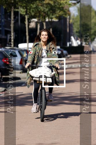 Amsterdam 22 september 2021
Quinty Trustfull op haar electrische van Moof fiets.