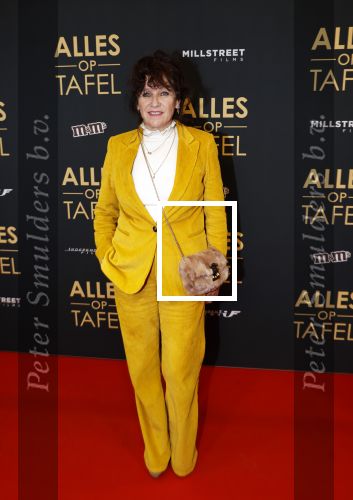 Amsterdam 1 november 2021
Premiere alles op tafel in het deLamar theater.
Renee Fokker
