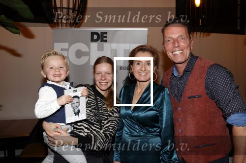 Leiden 15 november 2021
Boekpresentatie Rob Geus . Rob met zijn vrouw en kinderen