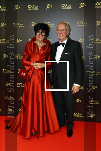 Amsterdam 28 oktober 2021
Feest ivm 100 jarig bestaan van Tuschinski.
Winston Gerschtanowitz kwam met zijn vrouw Renate en hun zoons . Ook de vader van Winston Ronnie Gerschtanowitz kwam met zijn vrouw
