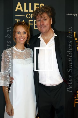 Amsterdam 1 november 2021
Premiere alles op tafel in het deLamar theater.
Diederik Ebbinge en zijn vrouw Roosmarijn Luyten
