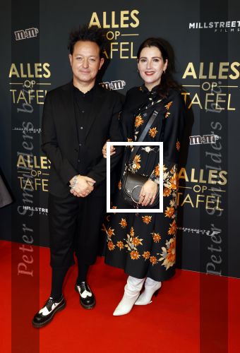 Amsterdam 1 november 2021
Premiere alles op tafel in het deLamar theater.
Rop Verheijen en Tina de Bruin