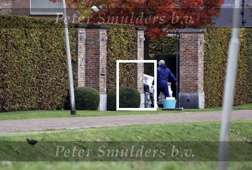 Bergschenhoek 23 oktober 2021
De auto\'s van de vader van Sarah v Soelen worden gewassen bij hun huis