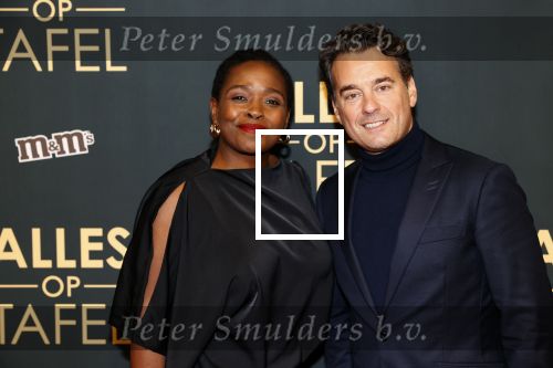 Amsterdam 1 november 2021
Premiere alles op tafel in het deLamar theater.
Rik v d Westelaken en Simone Weimans