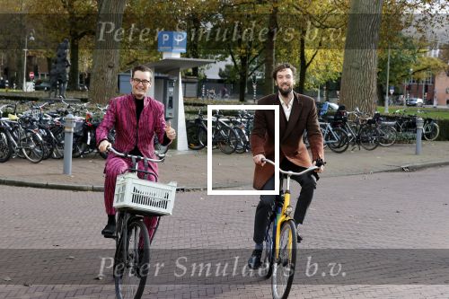 Amsterdam 5 november 2021
Splinter Chabot op de fiets in Amsterdam zuid
