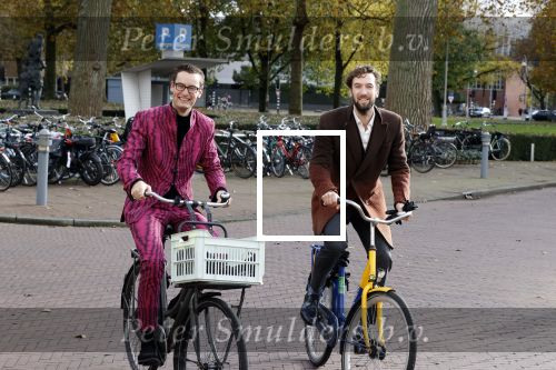 Amsterdam 5 november 2021
Splinter Chabot op de fiets in Amsterdam zuid
