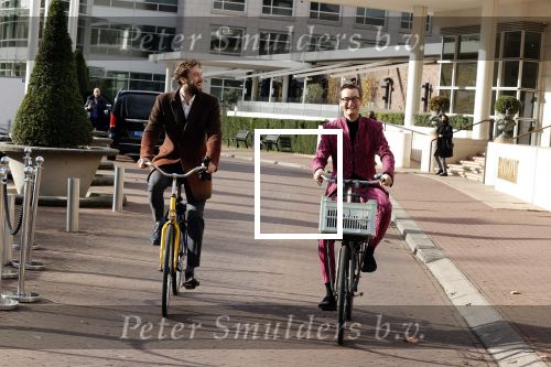 Amsterdam 5 november 2021
Splinter Chabot op de fiets in Amsterdam zuid