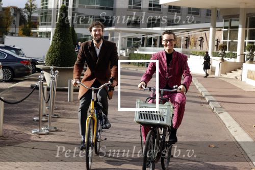 Amsterdam 5 november 2021
Splinter Chabot op de fiets in Amsterdam zuid