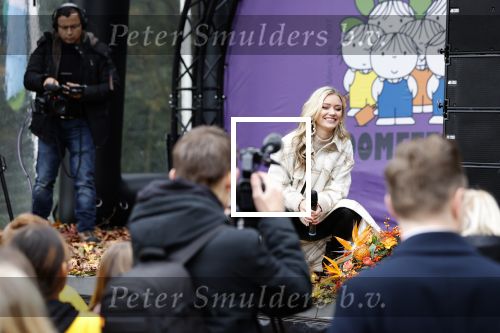 Alphen aan de Rijn 10 november 2021
Nationale Boomfeestdag met oa Sterre Koning en band Friday .