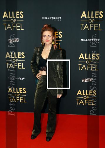 Amsterdam 1 november 2021
Premiere alles op tafel in het deLamar theater.
Tamara Brinkman