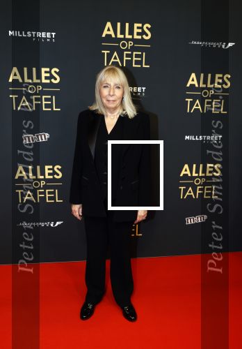 Amsterdam 1 november 2021
Premiere alles op tafel in het deLamar theater.
Will Koopman