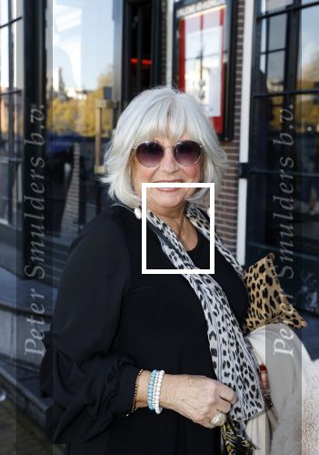 Amsterdam 24 oktober 2021
Willeke Alberti krijgt de blijvend applaus prijs in de kleine  Komedie. Zoon Johnny de Mol is ook aanwezig.