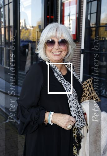 Amsterdam 24 oktober 2021
Willeke Alberti krijgt de blijvend applaus prijs in de kleine  Komedie. Zoon Johnny de Mol is ook aanwezig.