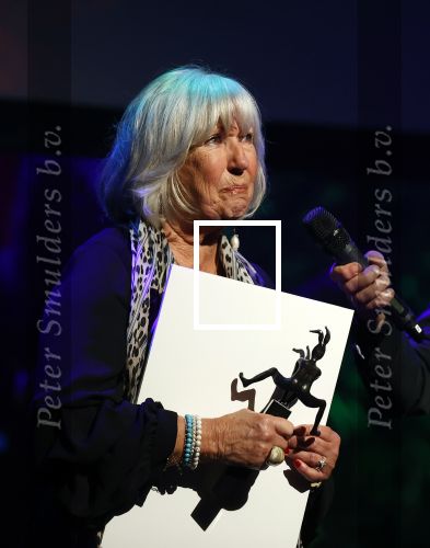 Amsterdam 24 oktober 2021
Willeke Alberti krijgt de blijvend applaus prijs in de kleine  Komedie. Zoon Johnny de Mol is ook aanwezig.