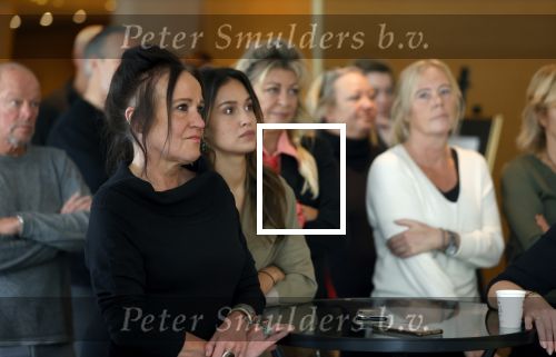 Amsterdam 5 november 2021
Slaan van Munt Herman Brood ivm 75e verjaardag. Zijn vrouw Xandra en dochters Holly Lola en Brenda  zijn natuurlijk aanwezig.