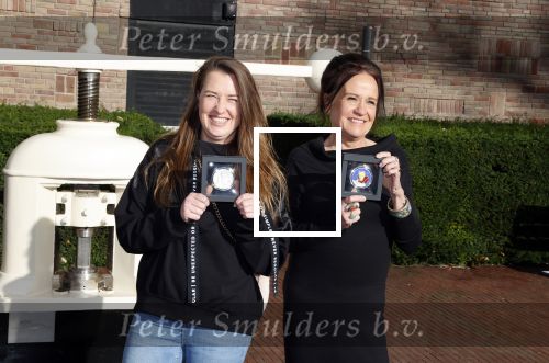 Amsterdam 5 november 2021
Slaan van Munt Herman Brood ivm 75e verjaardag. Zijn vrouw Xandra en dochters Holly Lola en Brenda  zijn natuurlijk aanwezig.
