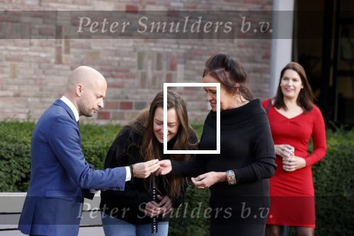 Amsterdam 5 november 2021
Slaan van Munt Herman Brood ivm 75e verjaardag. Zijn vrouw Xandra en dochters Holly Lola en Brenda  zijn natuurlijk aanwezig.